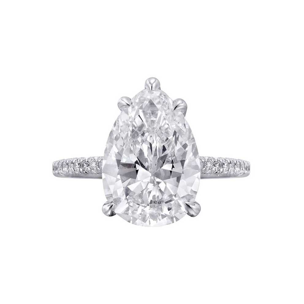 Featured Image of Pear Shaped Diamond Settings Engagement Rings