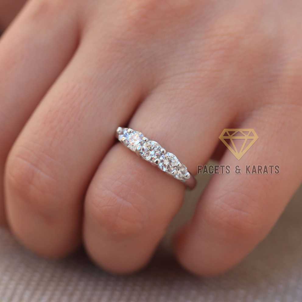 Featured Image of Diamond Frame Five Stone Anniversary Bands In White Gold