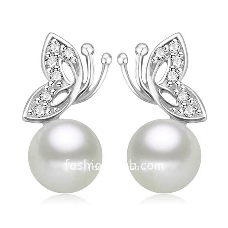 Pearl With Butterfly Ear Studs