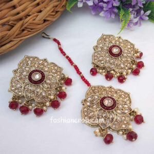 Maroon Colour Stud Earrings with Maang Tikka for Party