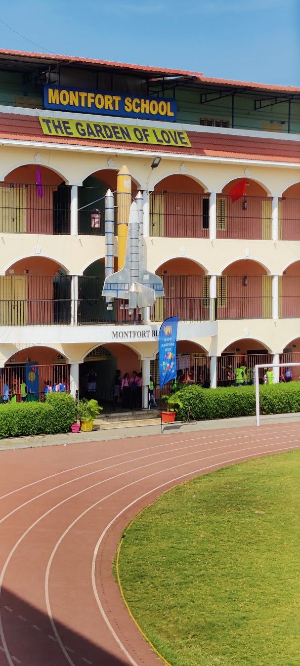 Montfort School