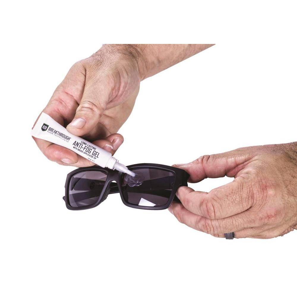 Breakthrough Clean Technologies Anti-Fog Lens Gel Kit with Cloth - Image 4