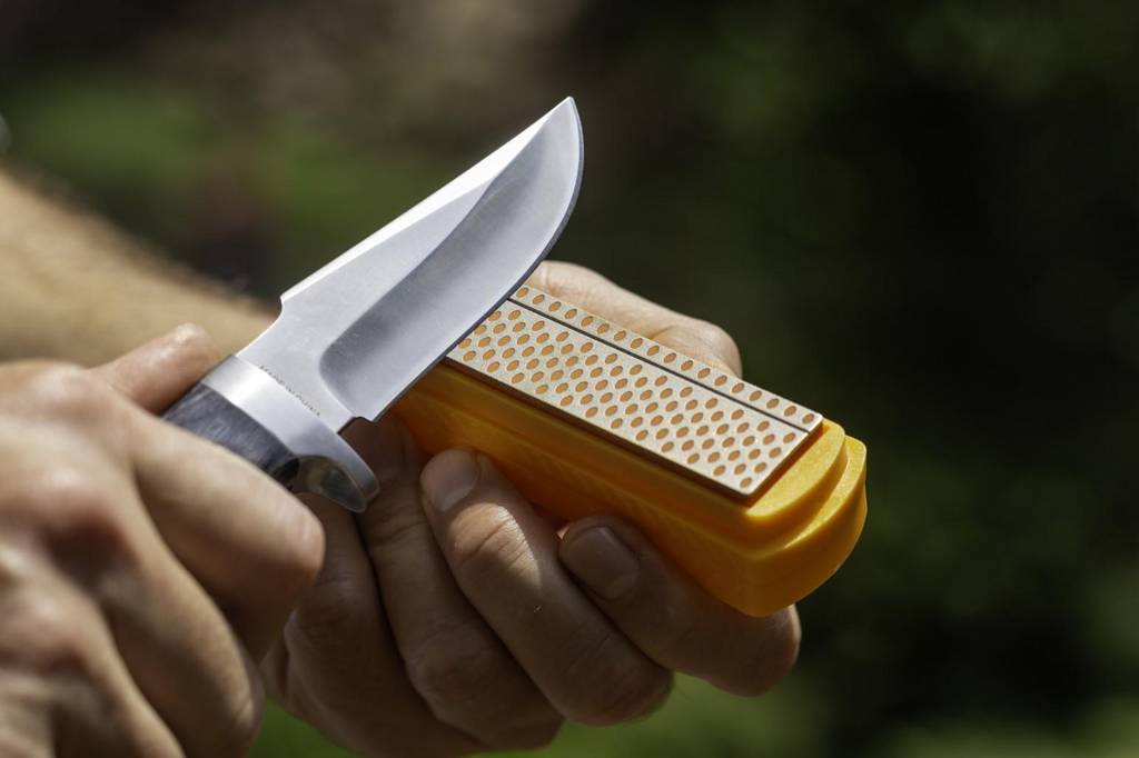 Smith's 4" Diamond Sharpening Stone with Cover