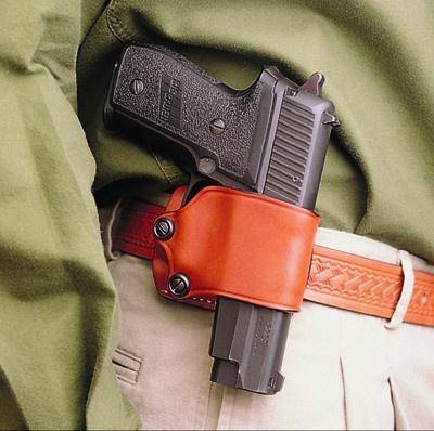 DeSantis Large Frame Double Action Semi-Auto Yaqui Slide-Style 023 Right Hand Tan