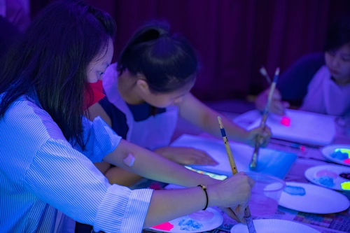 Art Jamming Workshop Singapore - Best Neon Art Jamming Singapore