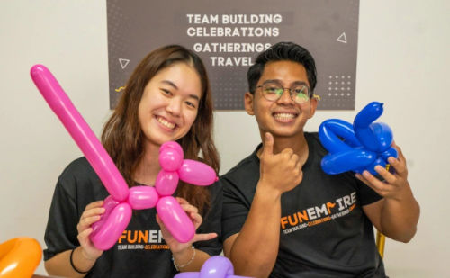 Balloon Sculpting - Best Group Activities Singapore