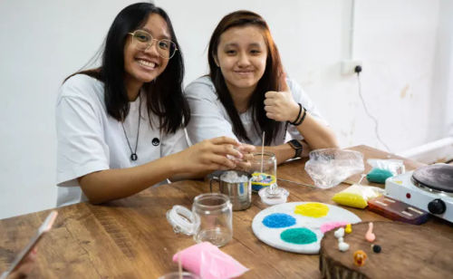 Gel Candle Making Workshop - Best Team Bonding Singapore