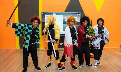 Costume Bonding Themes- Anime Icons