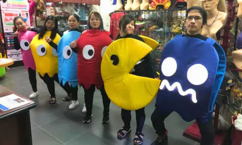 Costume Bonding Themes - Games