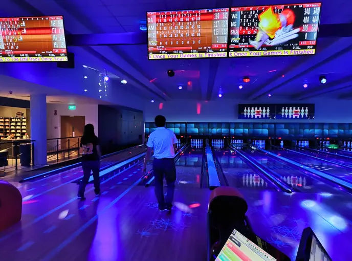 Cosmic Bowling 2