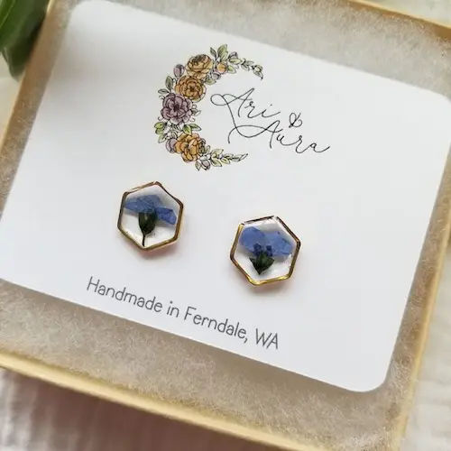 Dried Flower Ear Studs - Plant Gifts Singapore (Credit: Ari & Aura)