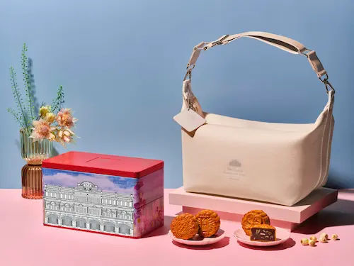 Capitol Kempinski Hotel - Mooncake Singapore (Credit: Capitol Kempinski Hotel)