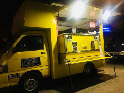 F& F Qalish Food Truck - Best Food Truck Johor Bahru