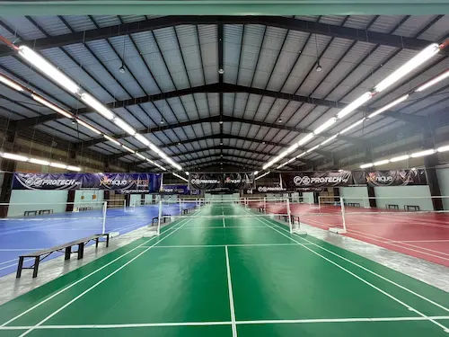 Younique Sports Sungai Besi - Badminton Court KL Selangor (Credit: Younique Sports Sungai Besi)