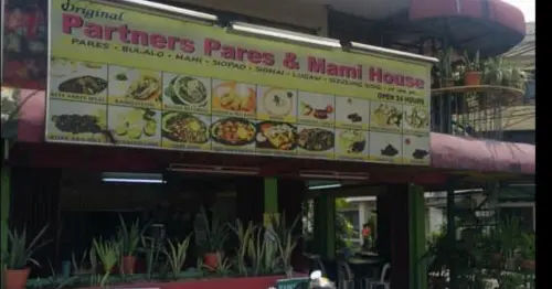 (Credit: The Original Pares Mami House)