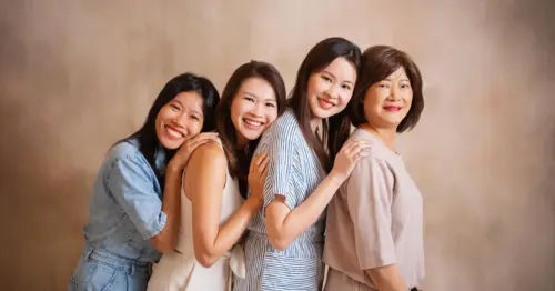 Bambini - Family Photoshoot Singapore (Credit: Bambini)