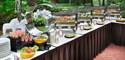 Four Seasons Catering - Halal Buffet SingaporeĀ (Credit: Four Seasons Cateringās Facebook)