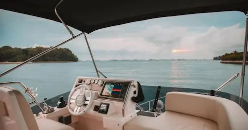 La Vida Voyages - Yacht Rental Singapore (Credit: La Vida Voyages)