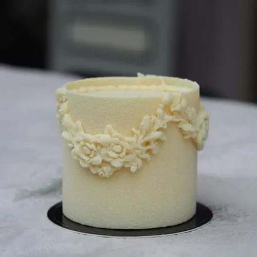 Mad About Sucre - 21st Birthday Cake Singapore (Credit: Mad About Sucre)