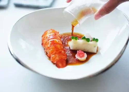 Saint Pierre - Michelin Star Restaurants Singapore (Credit: Facebook)