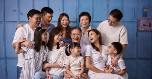 Tomato Photo -  Family Photoshoot Singapore (Credit: Tomato Photo)