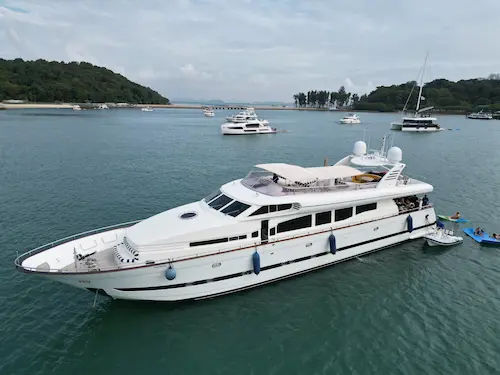 (Credit: Yacht Bookings Singapore)