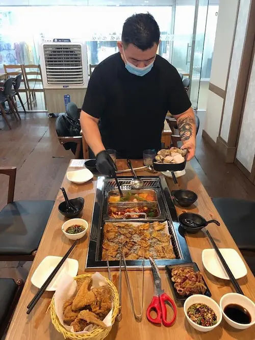 Yi Zi Wei - Steamboat Buffet Singapore (Credit: Yi Zi Wei)