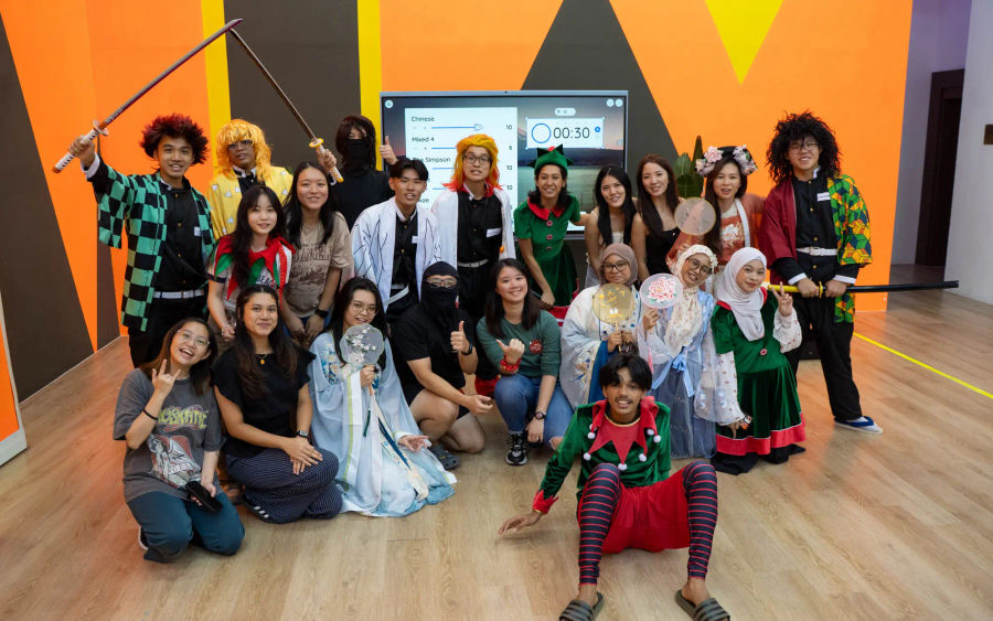 Costume Bonding 1