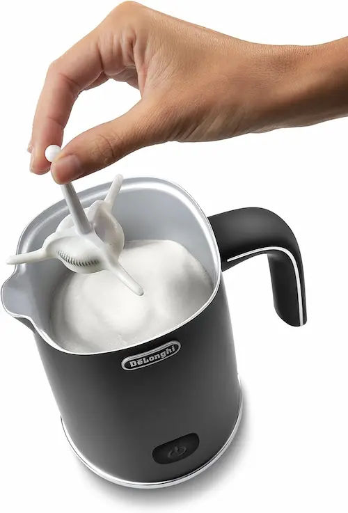 DeLonghi Distinta Milk Frother - Milk Foamer Singapore (Credit: Amazon)