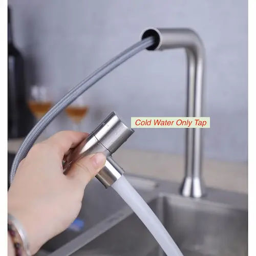 Hot & Cold Flexible Pull-Out Faucet - Kitchen Taps Singapore (Credit: Shopee)