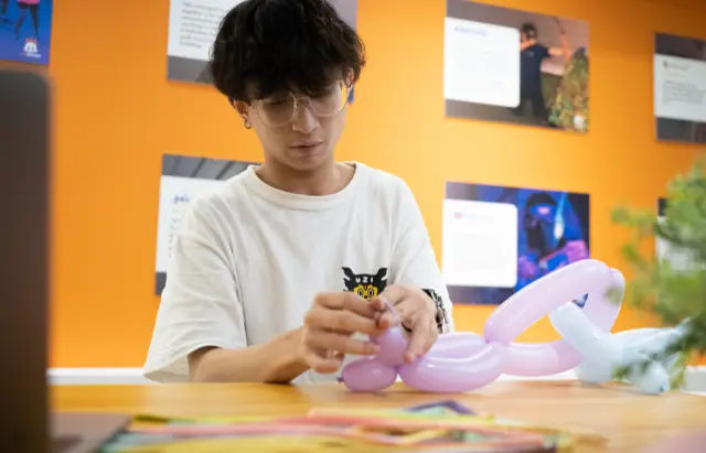 Balloon Sculpting