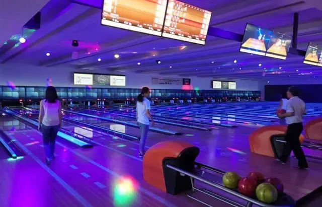 Bowling