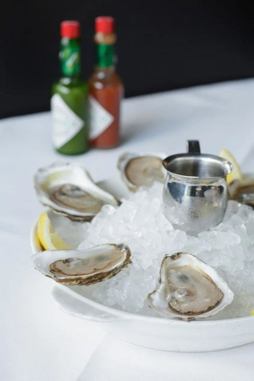 Luke’s Oyster Bar & Chop House - Oyster Bar Singapore