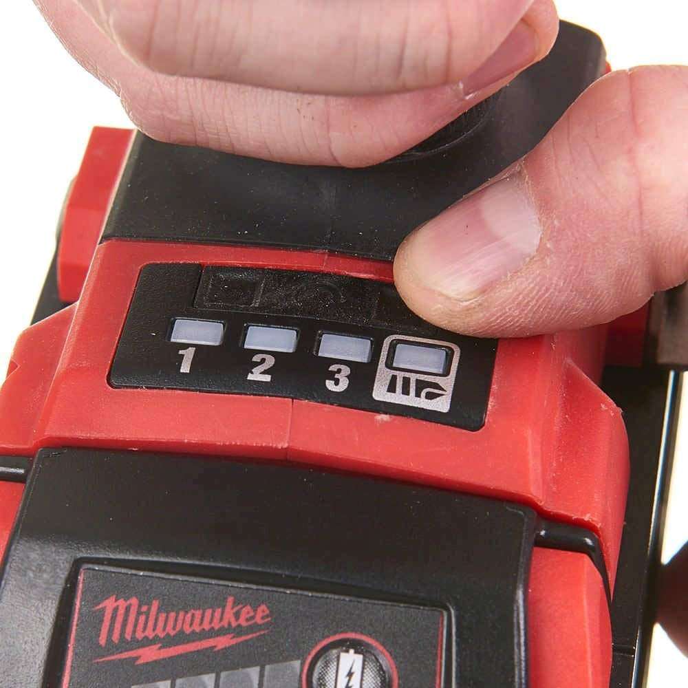 Milwaukee M18FID2-0X M18 Fuel 1/4'' Cordless Hex Impact Driver 3