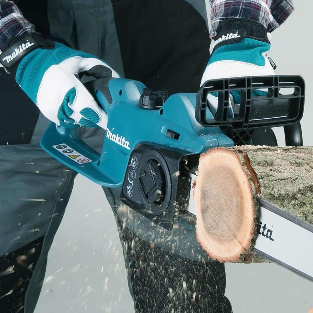 Makita UC4041A 1800W 400mm Bar Electric Chainsaw  7