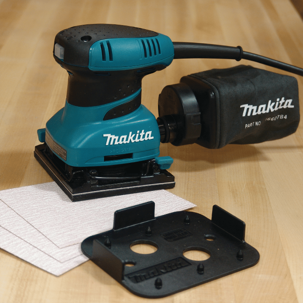 Makita BO4556 200W Finishing Sander 3