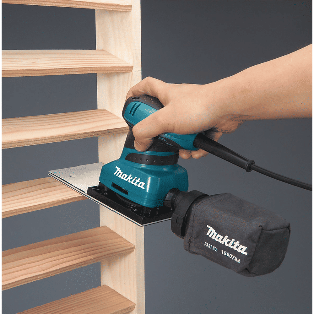 Makita BO4556 200W Finishing Sander 4