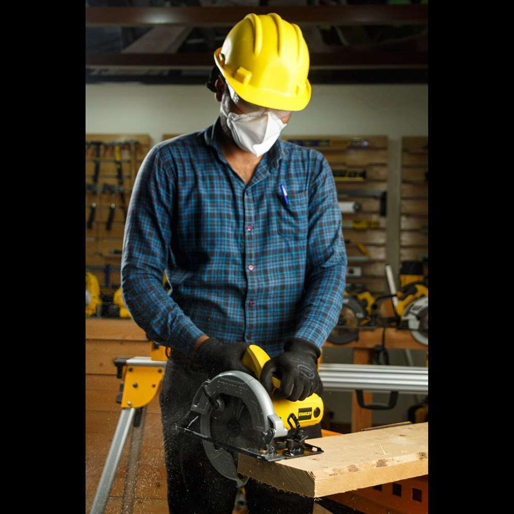 Stanley 190mm 1600W Circular Saw 7