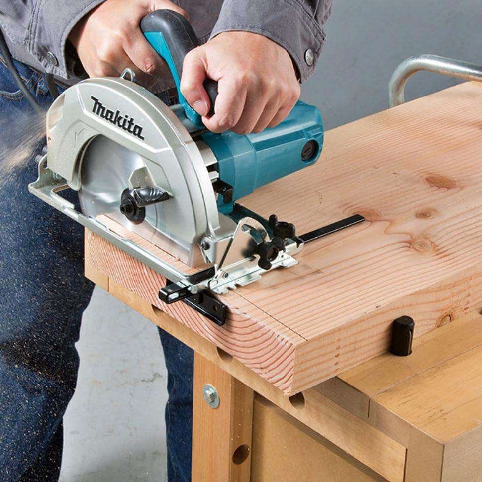 Makita HS7010 190mm 1600W Compact Circular Saw 8