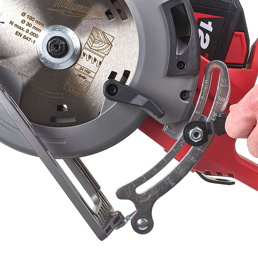 Milwaukee M18FCSRH66-0 M18 Fuel Rear Handle Circular Saw for Wood 2