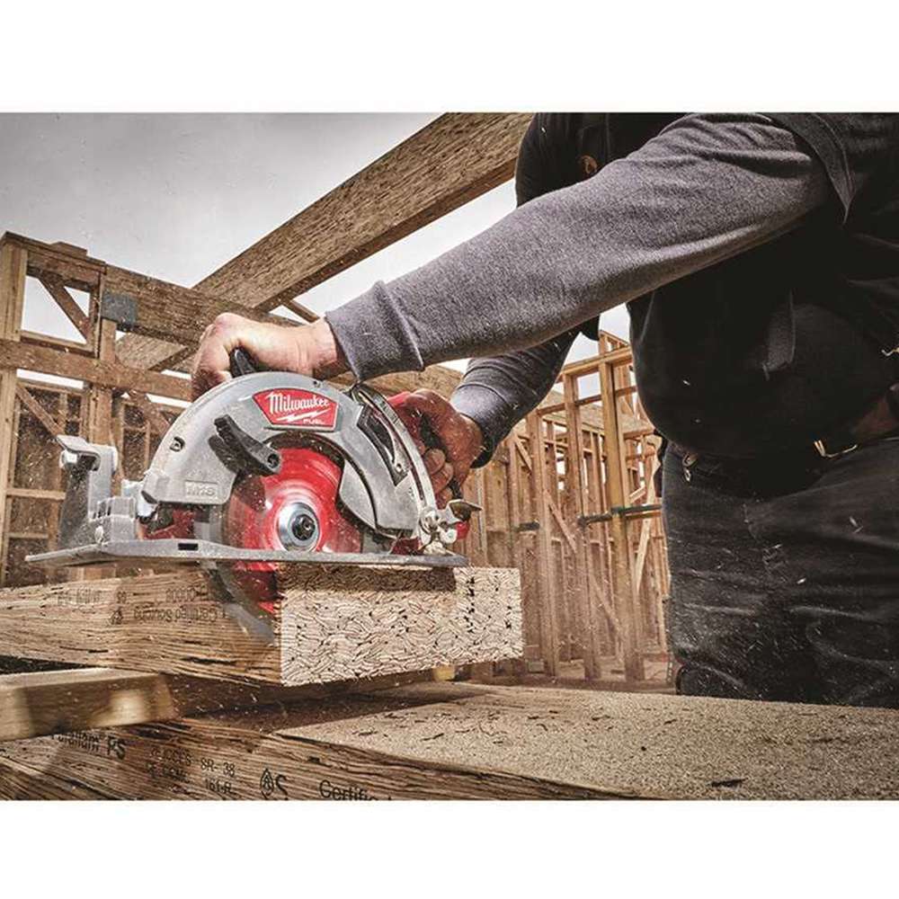 Milwaukee M18FCSRH66-0 M18 Fuel Rear Handle Circular Saw for Wood 6