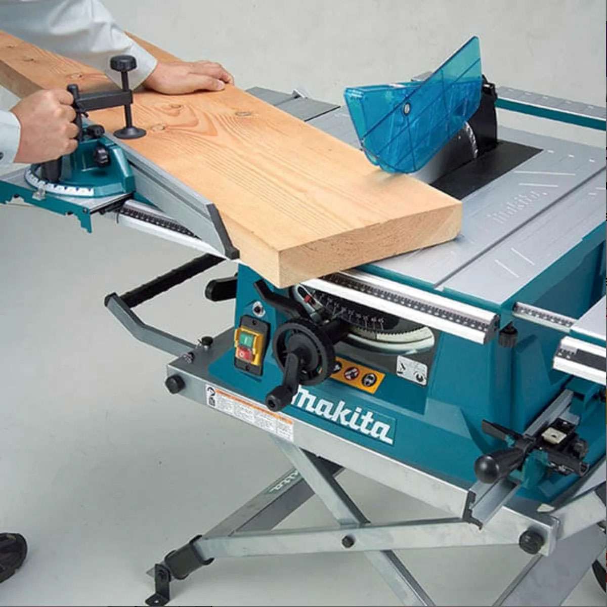 Makita MLT100N 260mm 1500W Powerful Table Saw 4