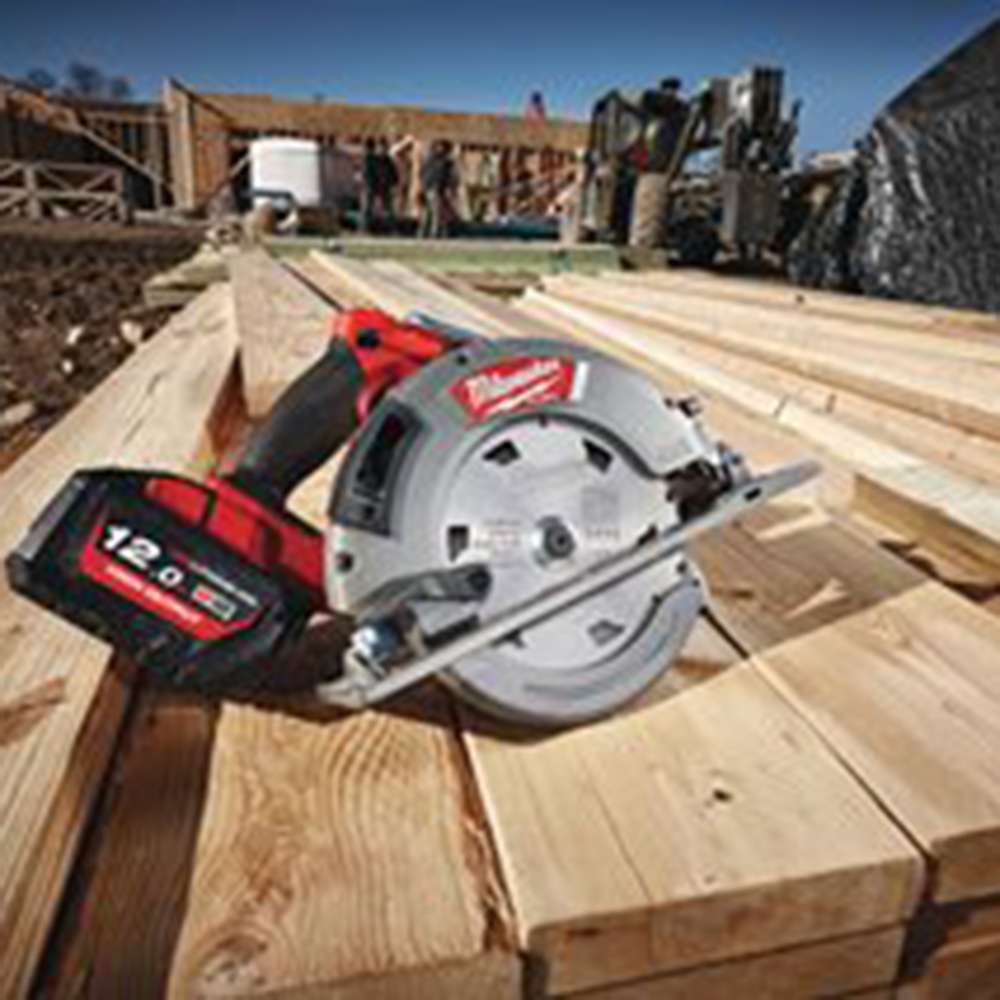 Milwaukee M18FCS66-0 M18 Fuel Circular Saw for Wood and Plastic 66mm 14