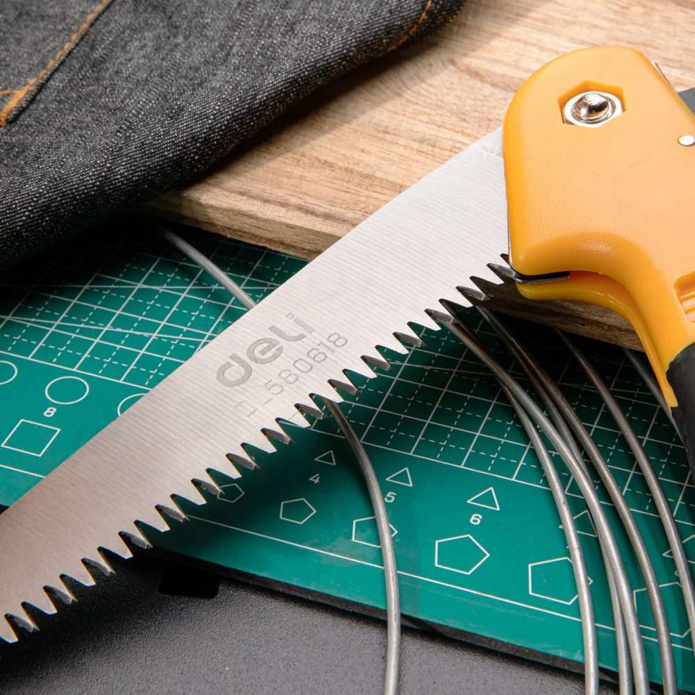 Deli DE-EDL580618 Folding Saw 180MM 7