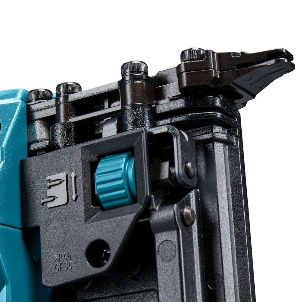 Makita FN001GZ 40mm 40V Cordless Brad Nailer 6