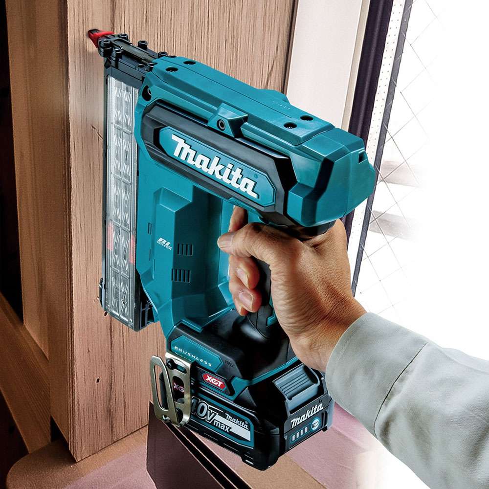 Makita FN001GZ 40mm 40V Cordless Brad Nailer 8