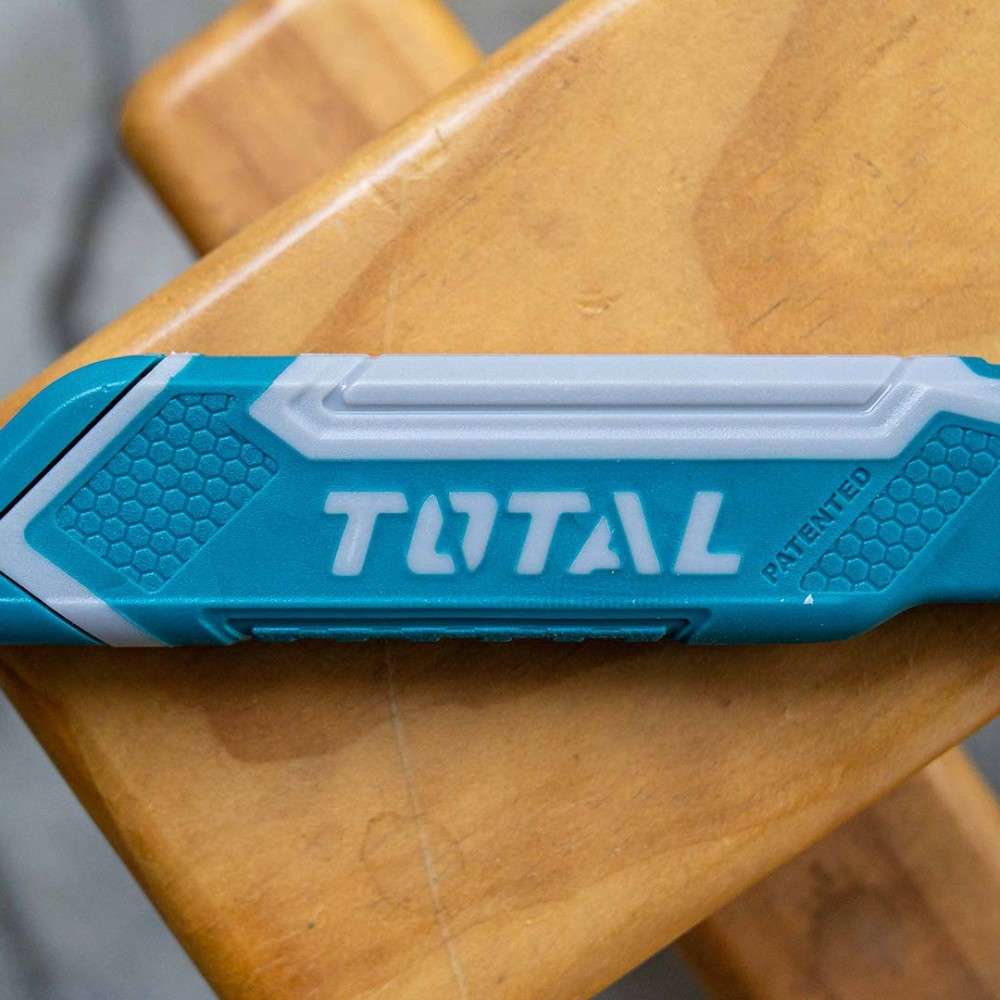 Total THT511816 Snap Off Blade Knife 6