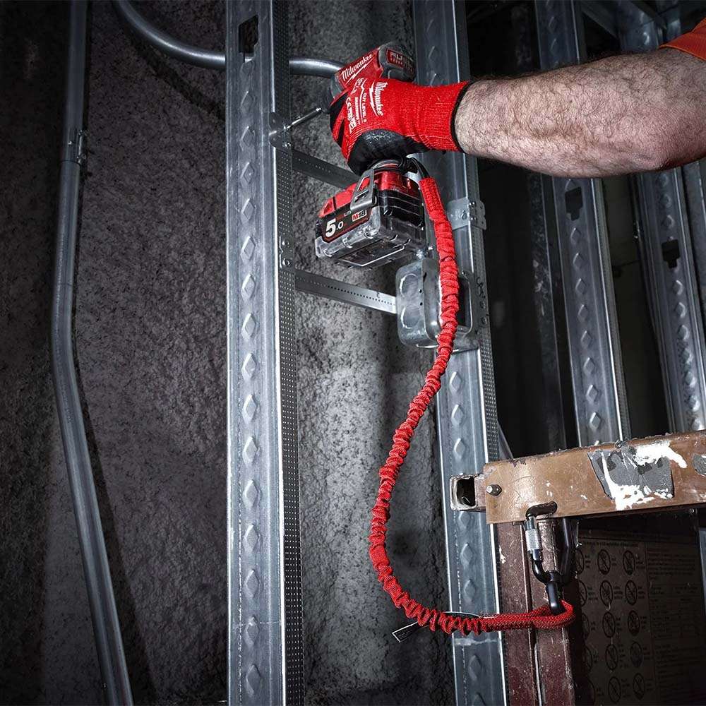 Milwaukee 4932471351 Locking Tool Lanyard, 921MM, 4.5 Kg Capacity, Red 13