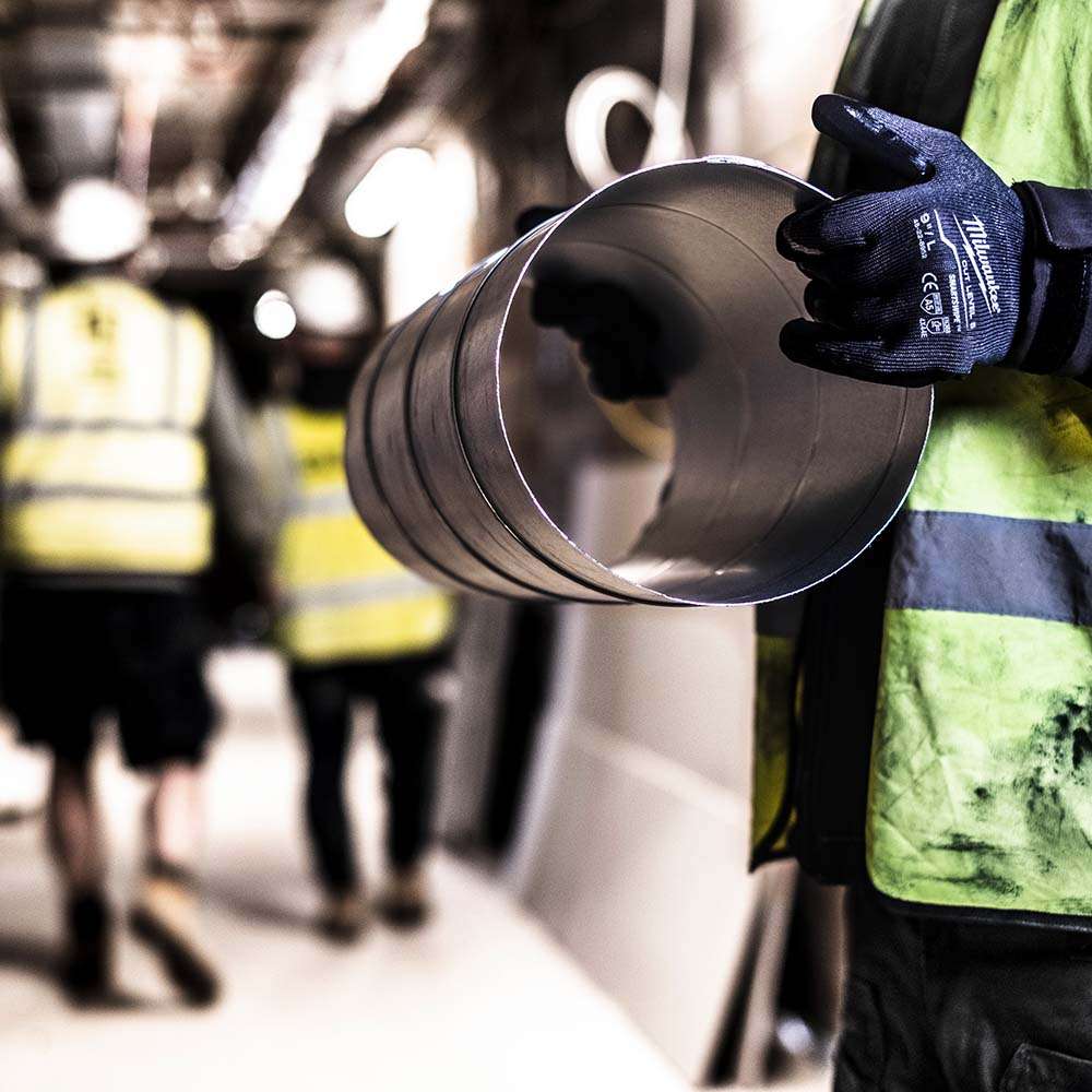 Milwaukee 4932471428 Cut Resistance Gloves, Cut Level E, 2XL, Red 1