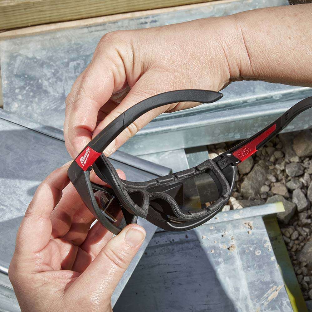 Milwaukee 4932471886 Anti Fog Anti Scratch Polarized Safety Glasses with Gasket, Tinted Lens 6